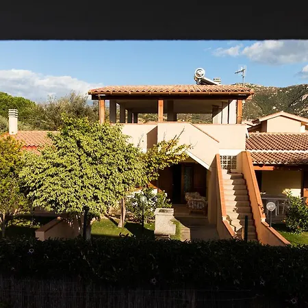 Casa Azalea Solanas (Cagliari)