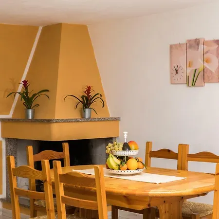 Casa Azalea * Solanas (Cagliari)